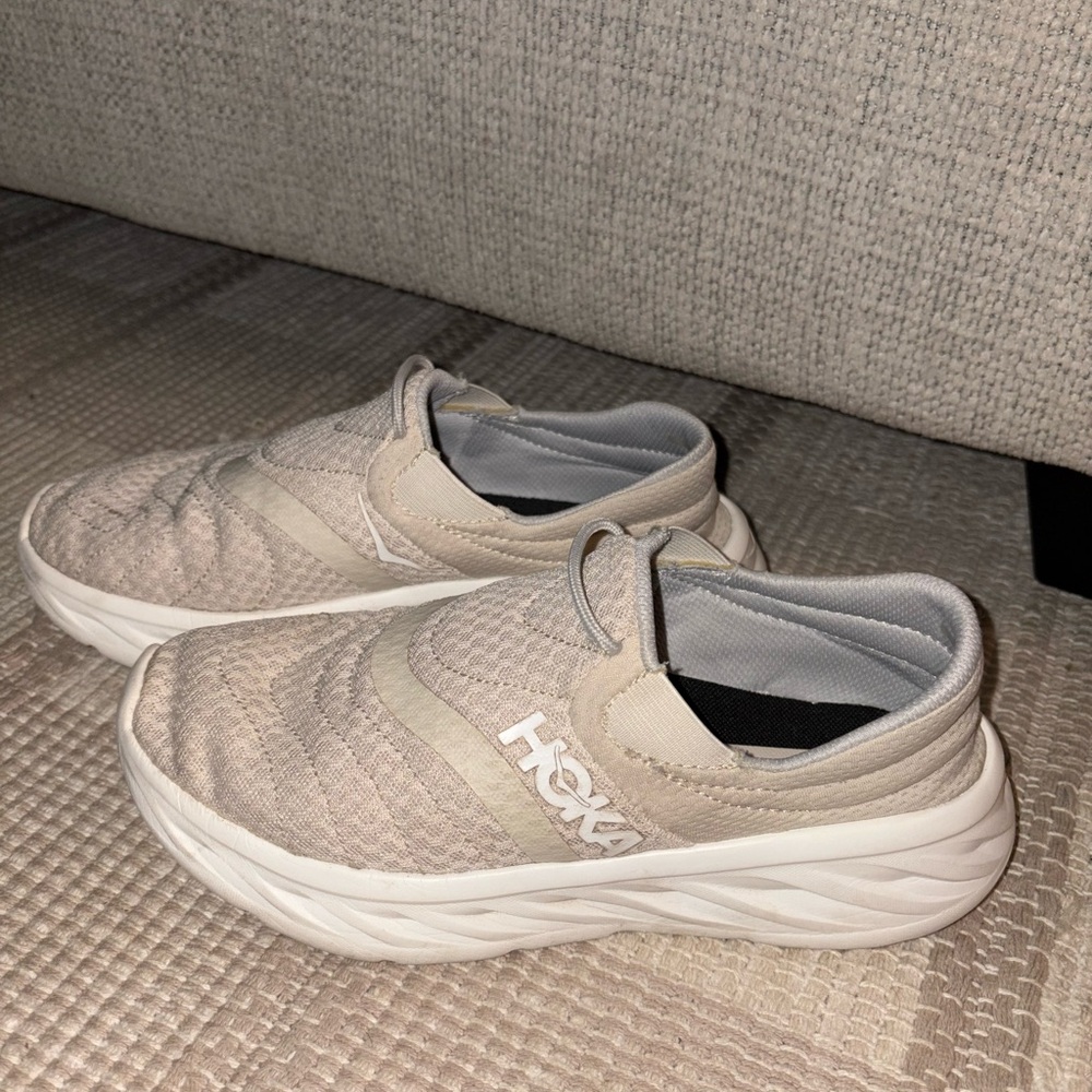 Women’s HOKA Ora recovery slip on tennis shoe 7